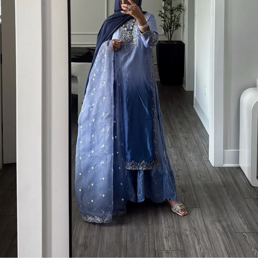 AJR Fancy Raw Silk 3 Piece Pakistani Suit - Picture 5 of 6